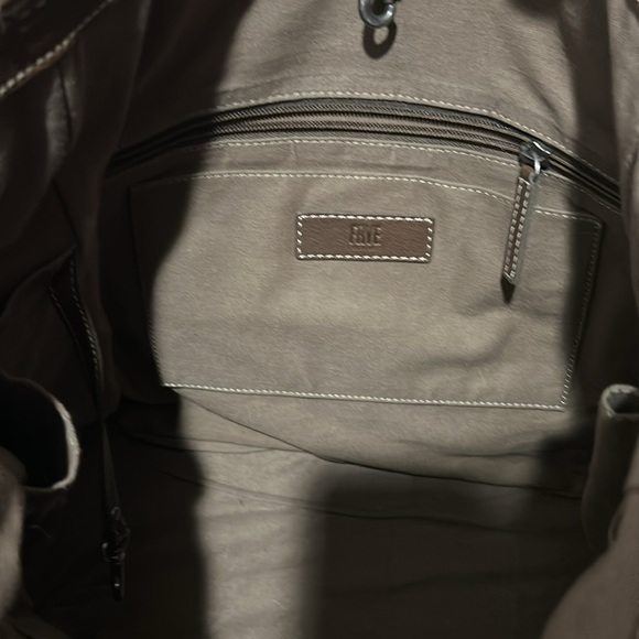 Frye Mindy Large Brown Leather Tote shoulder bag Purse - Picture 9 of 13